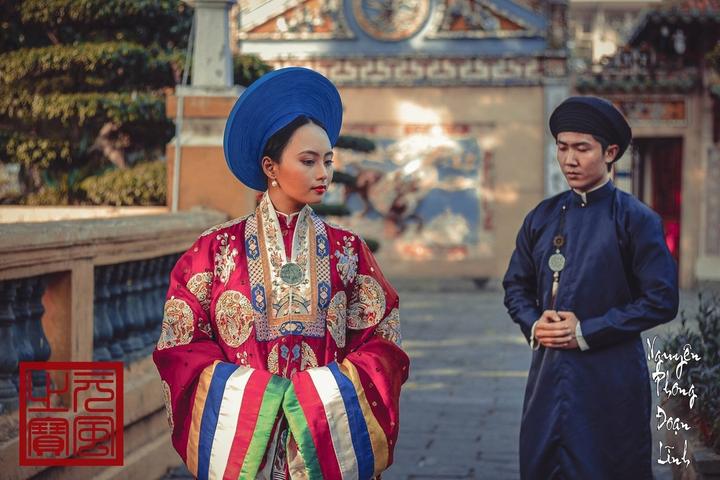Gỗ và Video: Kết nối nghệ thuật truyền thống với công nghệ hiện đại
