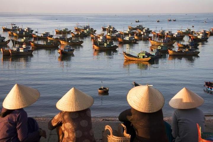 2. Tiêu đề: [Hotspot Matrix]: Tại sao Sự Nghiệp Chướng của Pháo trở thành xu hướng